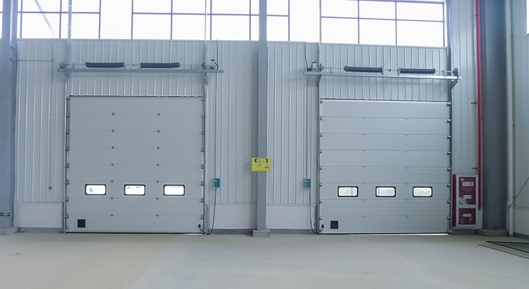 山东英科医疗用品股份有限公司提升门.jpg 山东英科医疗用品股份有限公司提升门.jpg