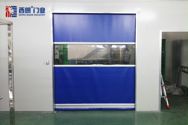 安全的快速卷帘门