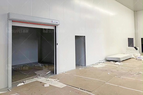 西朗门业快速卷帘门