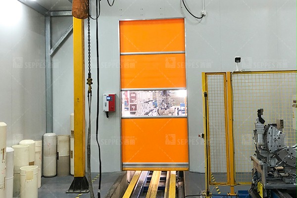 西朗门业快速卷帘门