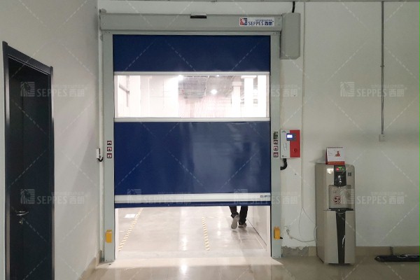 西朗门业快速门