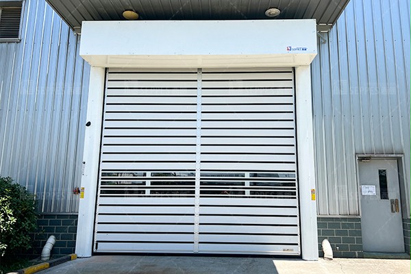 西朗门业硬质快速卷帘门