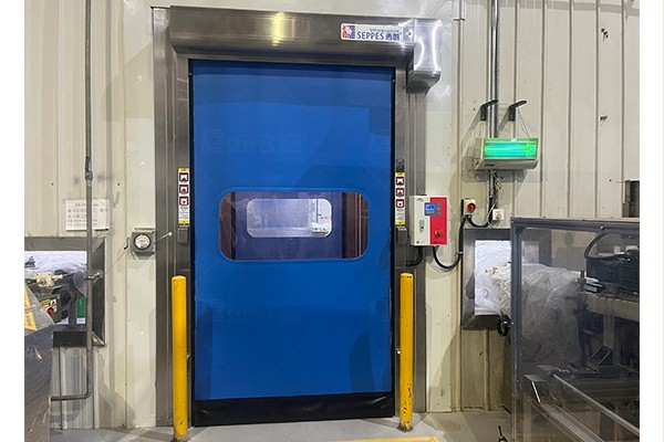 西朗门业快速卷帘门