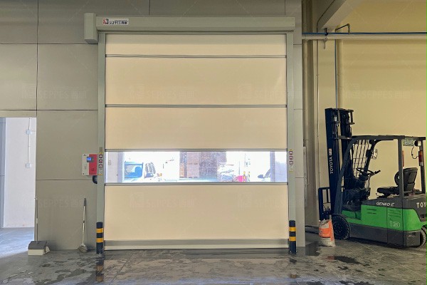西朗门业快速卷帘门