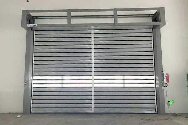 西朗门业硬质快速卷帘门