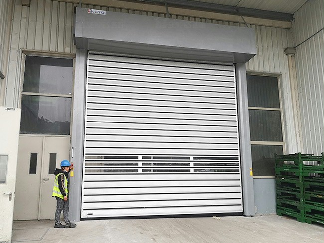 西朗门业快速提升门