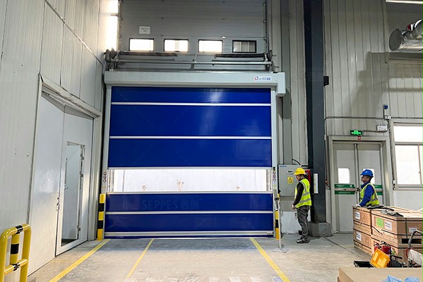 西朗门业快速卷帘门