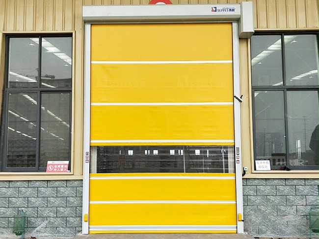 西朗门业快速卷帘门