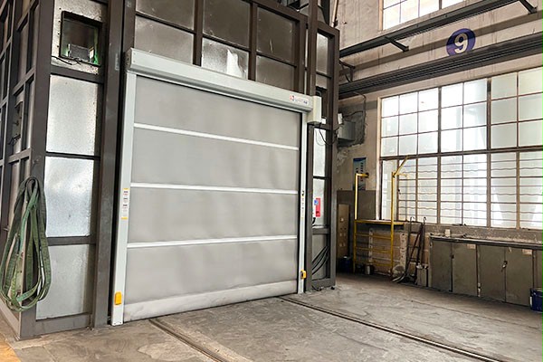 西朗门业快速卷帘门 西朗门业快速卷帘门