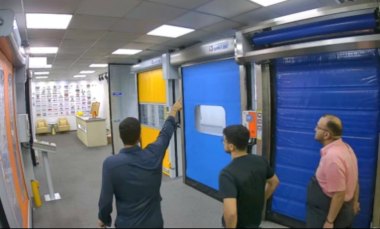 国外客户来访西朗门业参观工业门展厅 国外客户来访西朗门业参观工业门展厅