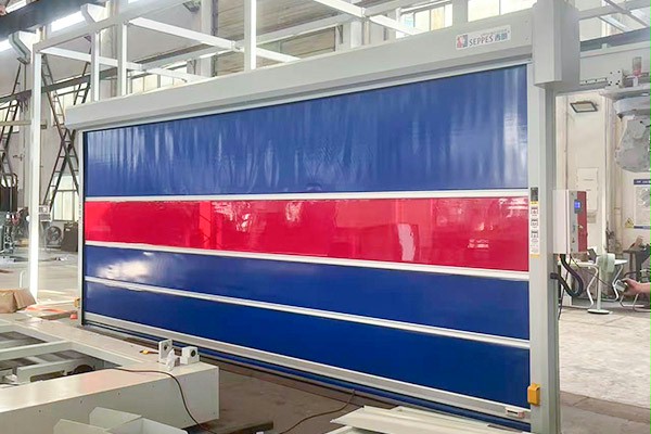 西朗门业快速卷帘门