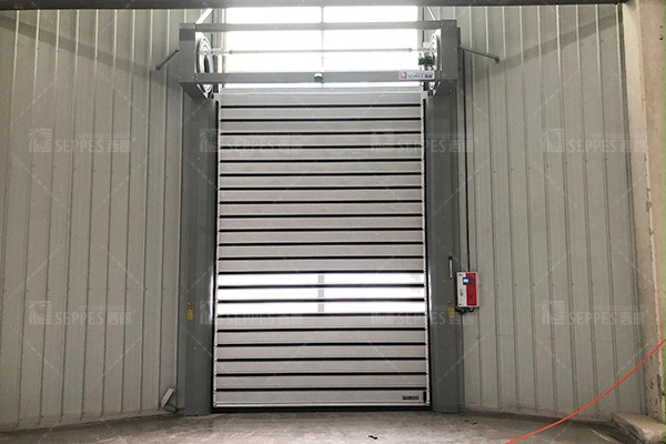 西朗门业西朗快速卷帘门