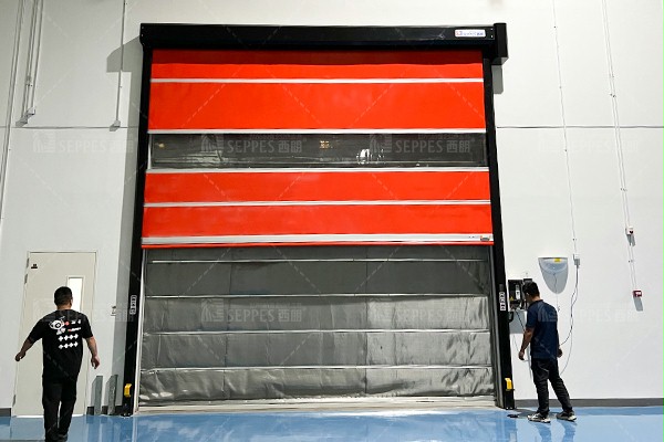 西朗门业快速卷帘门