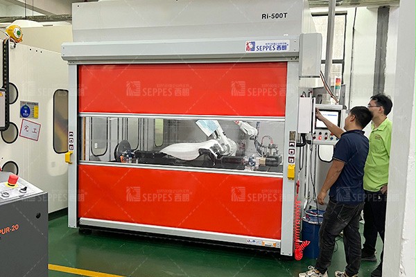 西朗门业快速卷帘门 西朗门业快速卷帘门